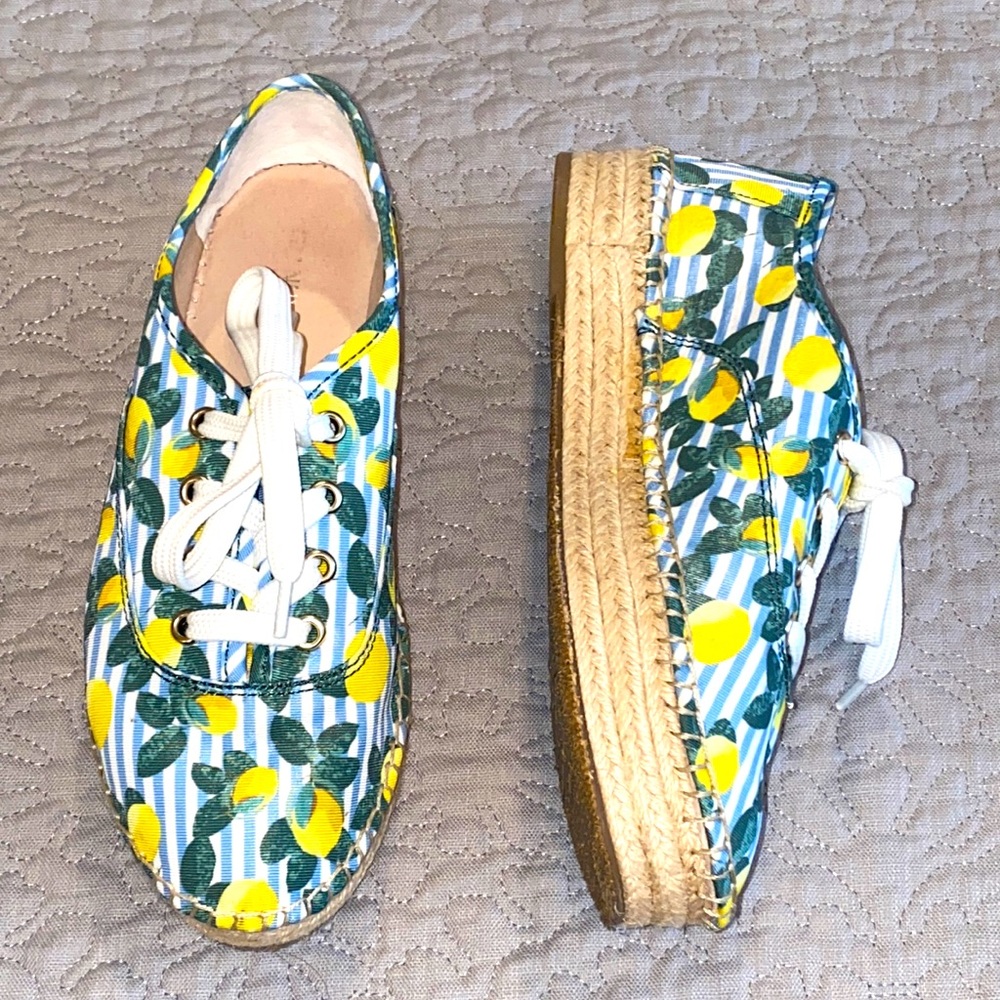 Gianni Bini Lemon Print Sneakers